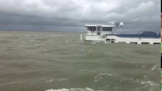 Binnenvaartschip gezonken op het IJsselmeer [upl. by Albina]