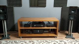 Quad Artera Stereo  KEF R3 [upl. by Animor836]