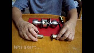 HOW TO DISASSEMBLE A DOOR KNOB LOCKSET for beginners [upl. by Dumas]