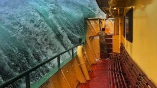 Manly Ferry crossing Sydney Harbour during massive storm [upl. by Eserahc]