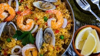 Simple and Tasty Seafood Paella [upl. by Kermie]